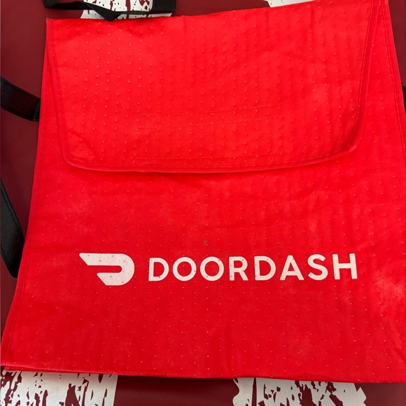DoorDash Insulated Bag pizza and food - Picture 2 of 5